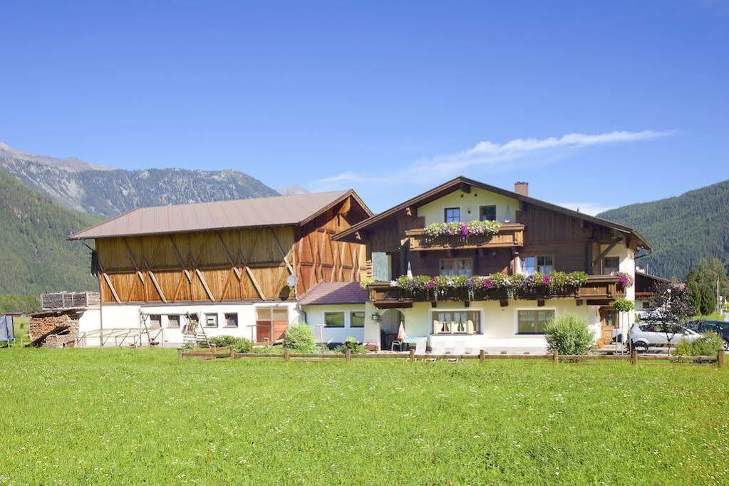 Vila Ferienbauernhof Wendlshof Längenfeld Exteriér fotografie